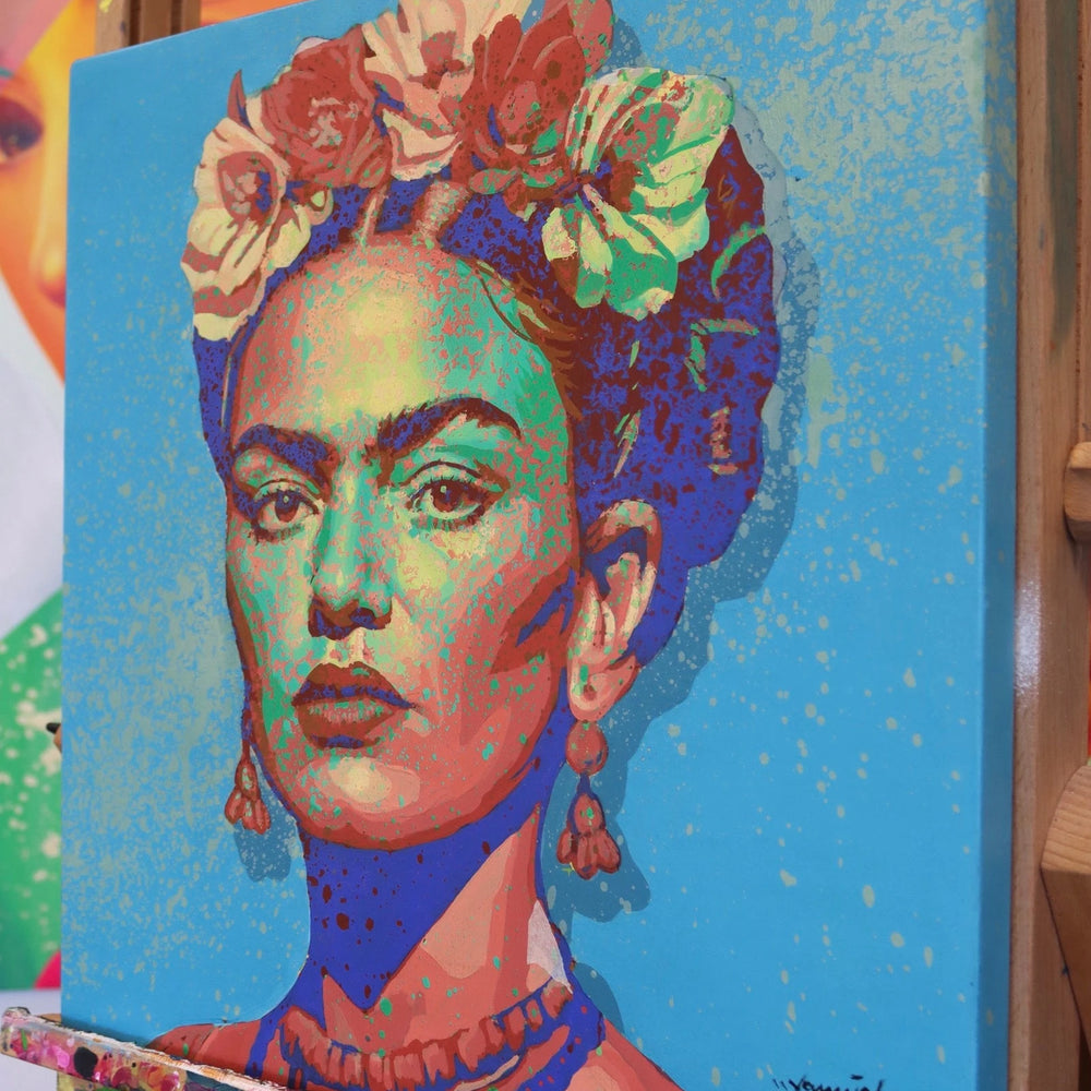 
                  
                    Blooming Frida Yannick Aaron
                  
                