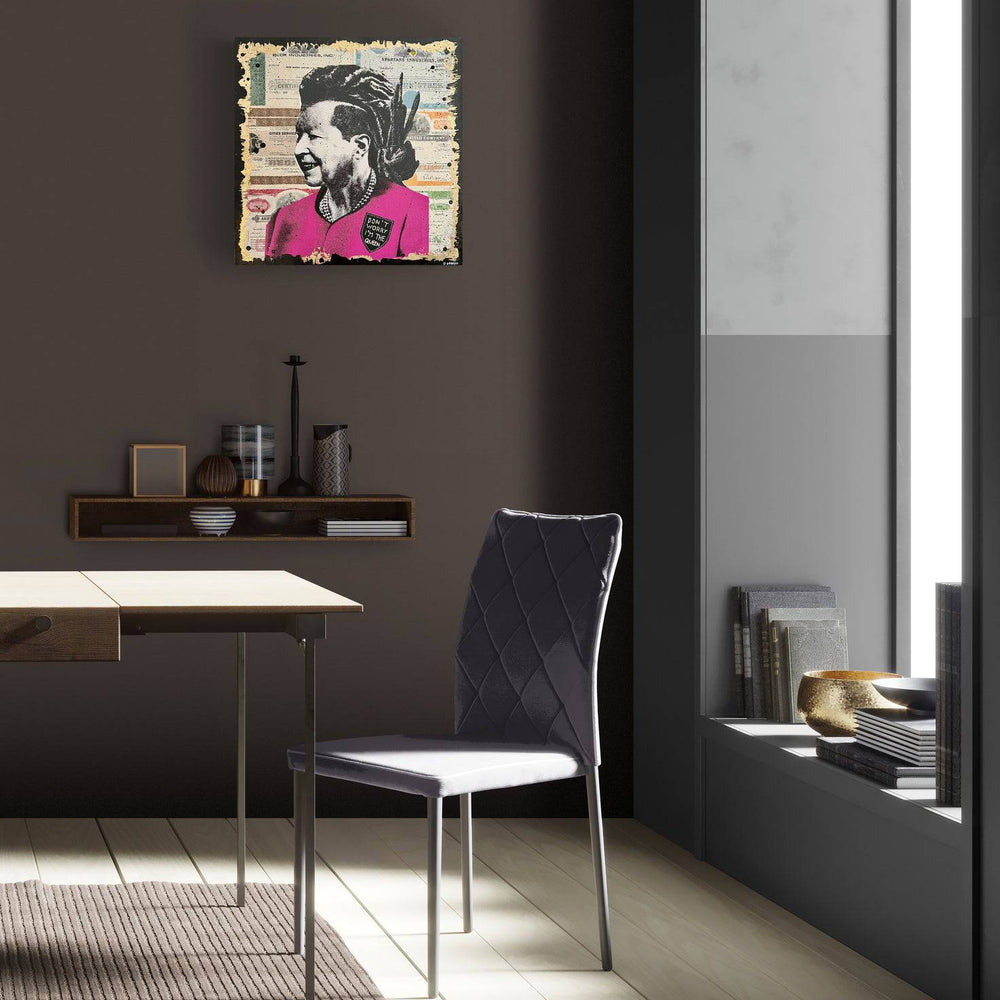 The Queen (Mixed-media on canvas) by O Gringo - Signature Fine Art